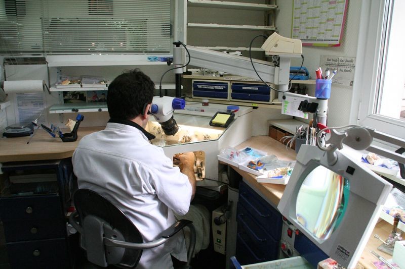 Equipement laboratoire de prothèses dentaires Ris Orangis, Juvisy